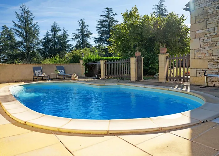 En Pierre 4 Pers Avec Piscine Villa Coly